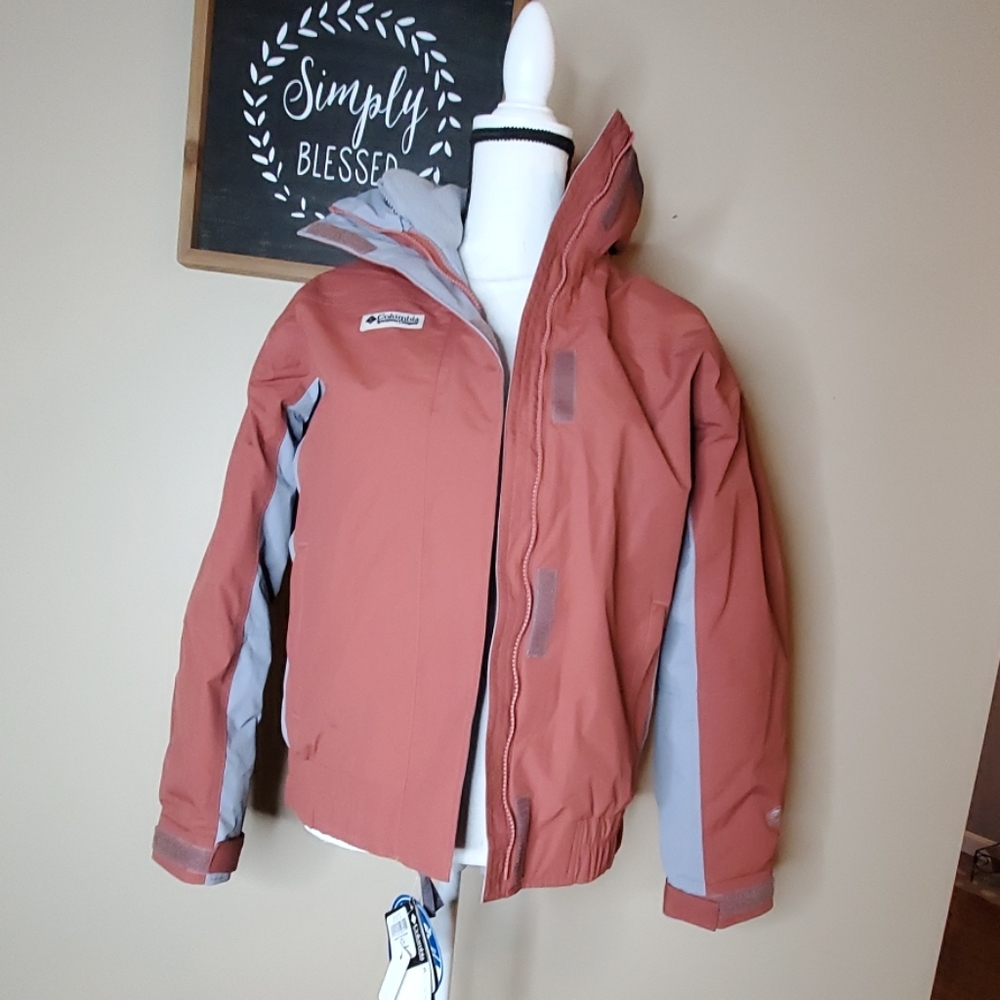 BNWT Womens  Size Small Columbia winter Jacket